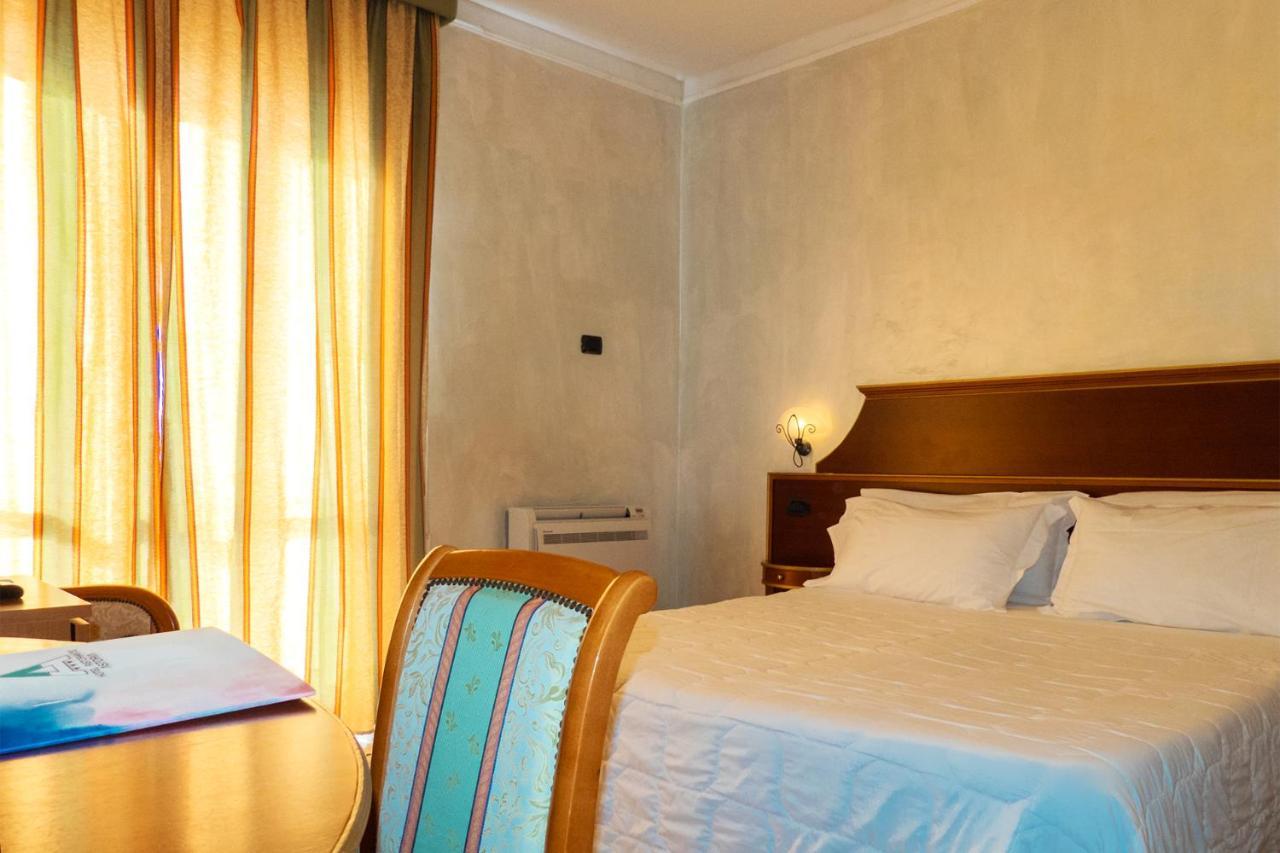 Hotel Astoria Fermo Zewnętrze zdjęcie