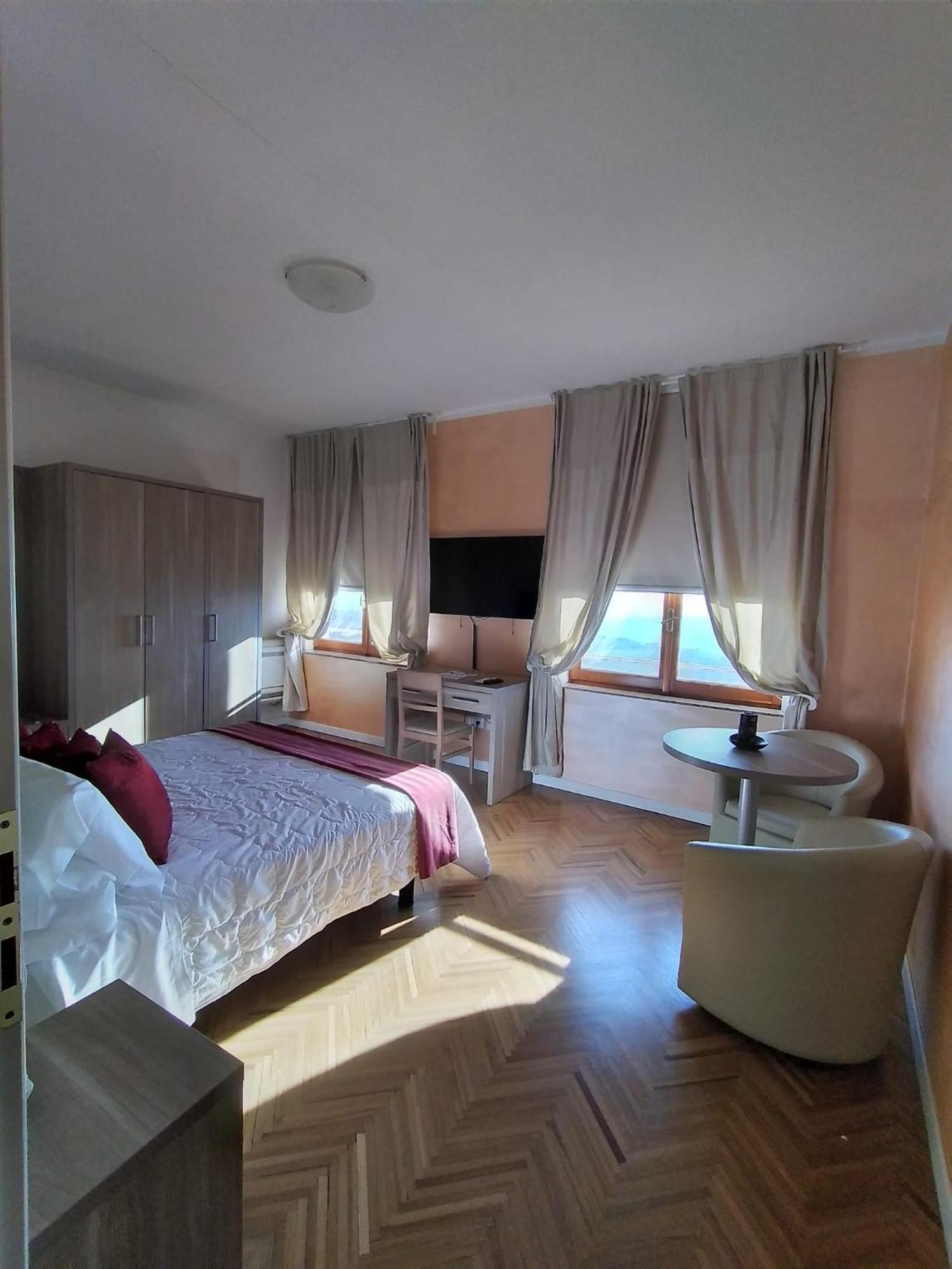 Hotel Astoria Fermo Zewnętrze zdjęcie
